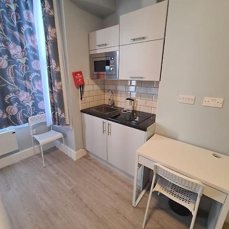 17 Elm Road Aparthotel London Eksteriør bilde
